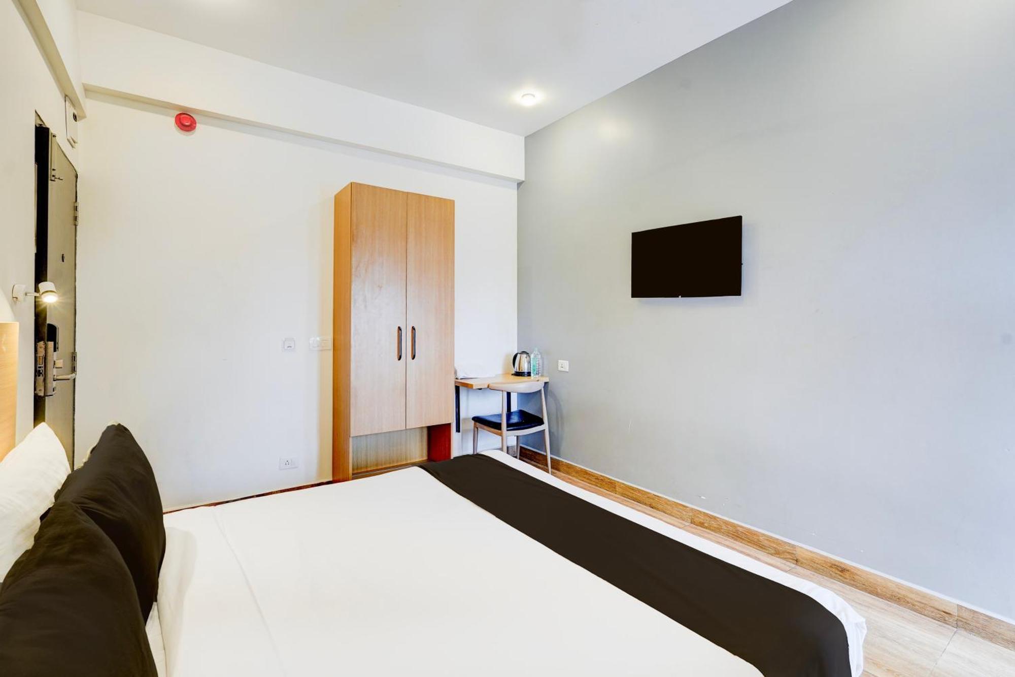 Super Townhouse Tirupati Exterior foto