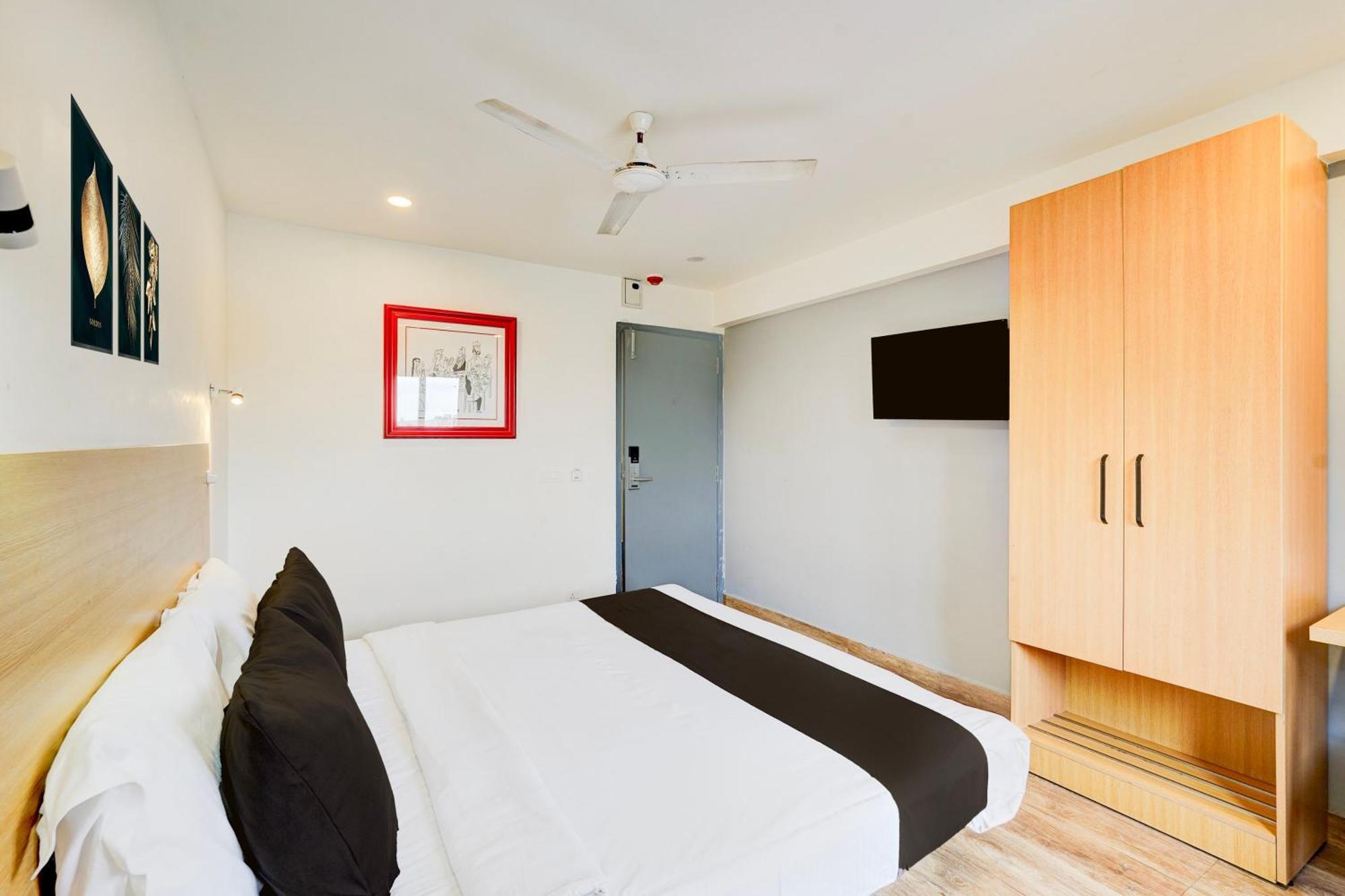 Super Townhouse Tirupati Exterior foto