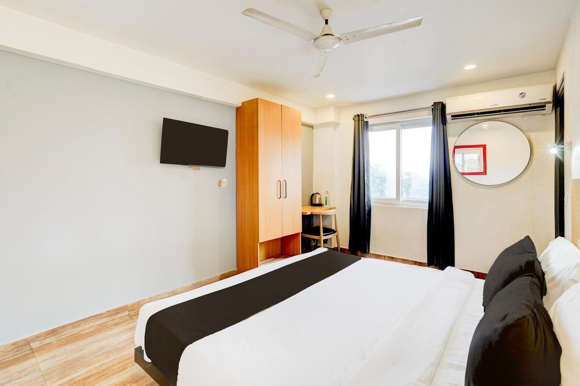 Super Townhouse Tirupati Exterior foto