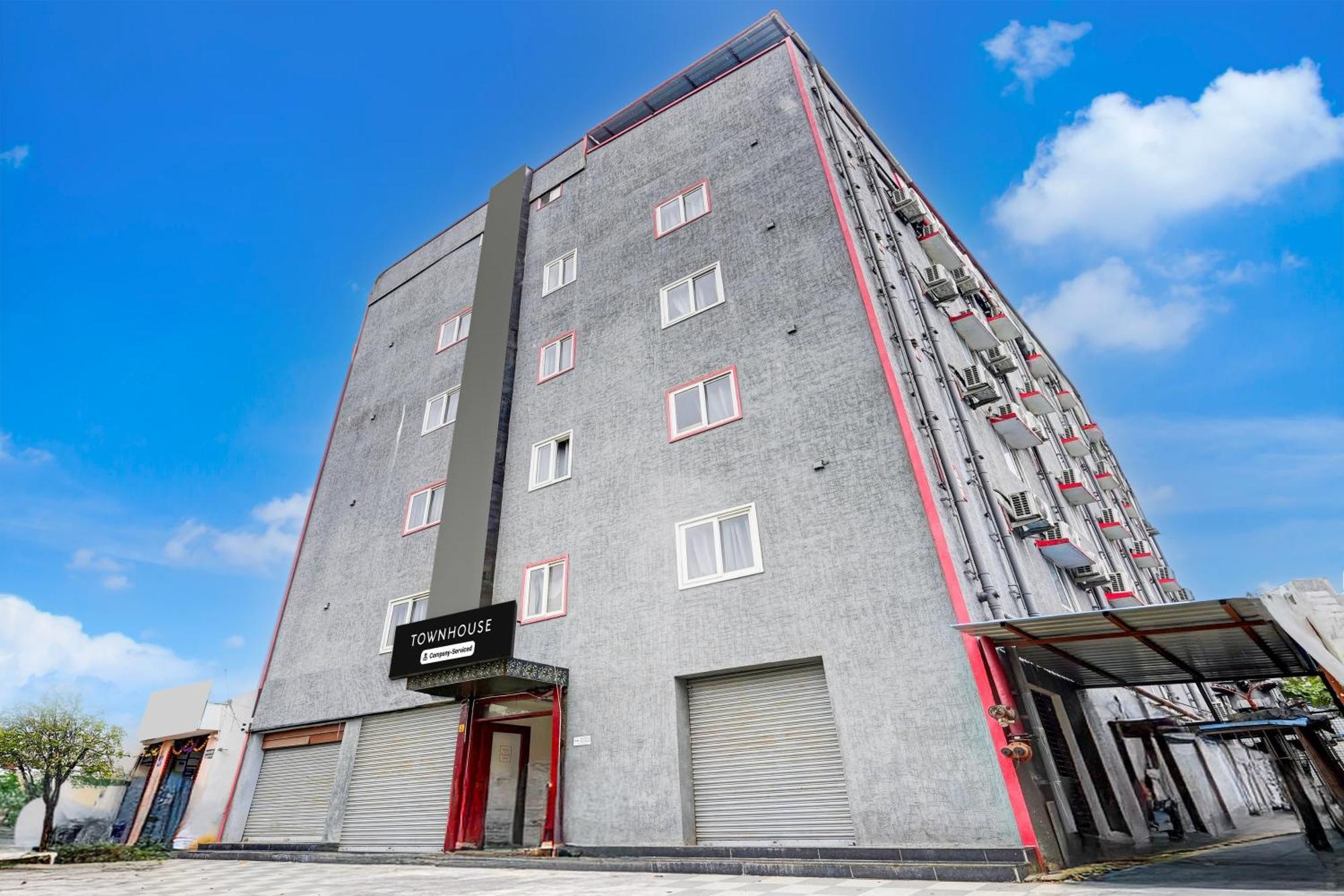 Super Townhouse Tirupati Exterior foto