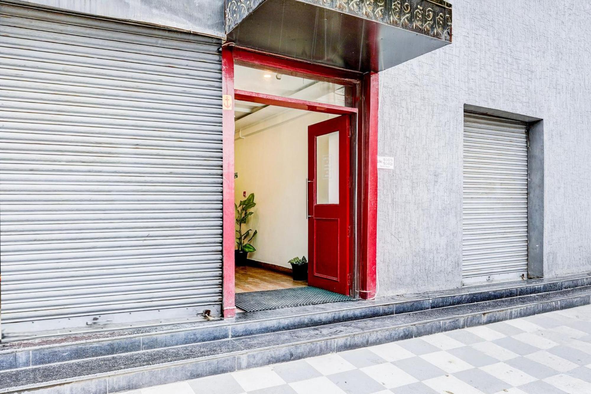 Super Townhouse Tirupati Exterior foto